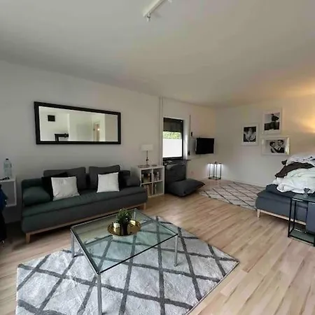 Apartamento Hoepen 125qm 4 Schlafzimmer Citynah 5 Zi. Parkplatz Terasse Wifi