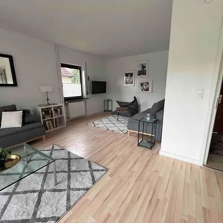 Apartamento Hoepen 125qm 4 Schlafzimmer Citynah 5 Zi. Parkplatz Terasse Wifi *