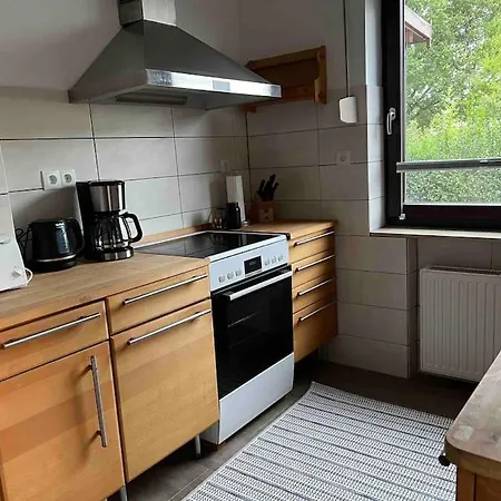 Hoepen 125qm 4 Schlafzimmer Citynah 5 Zi. Parkplatz Terasse Wifi