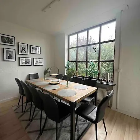 Apartamento Hoepen 125qm 4 Schlafzimmer Citynah 5 Zi. Parkplatz Terasse Wifi *