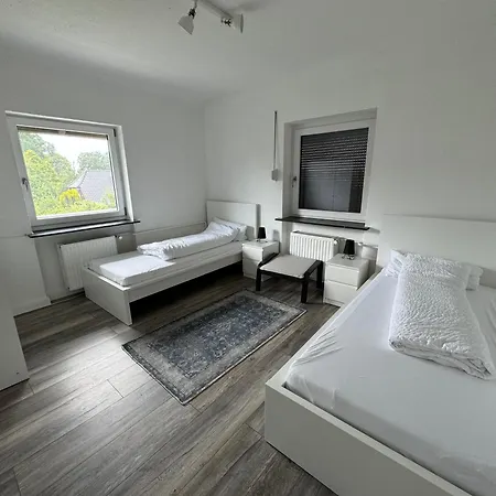 Hoepen 125qm 4 Schlafzimmer Citynah 5 Zi. Parkplatz Terasse Wifi Apartamento *