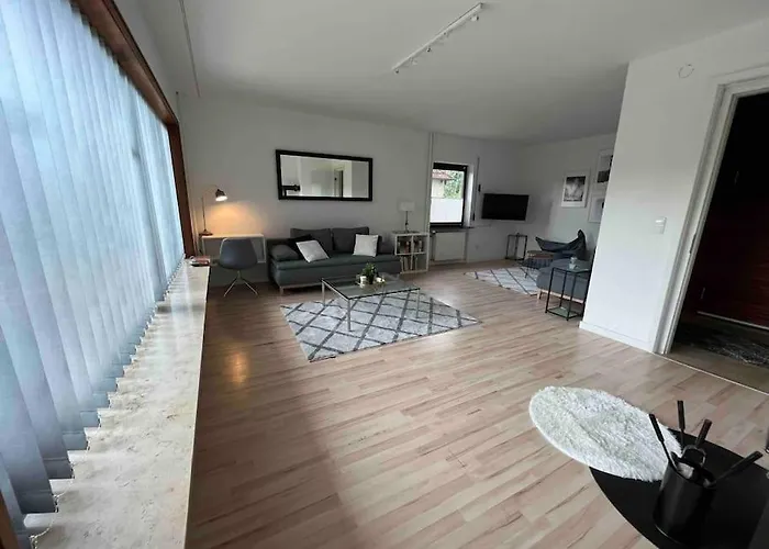 Апартаменты Hoepen 125qm 4 Schlafzimmer Citynah 5 Zi. Parkplatz Terasse Wifi