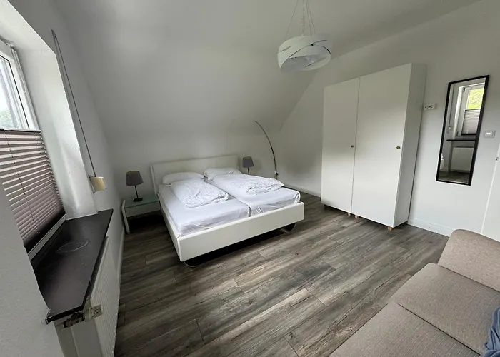 Hoepen 125qm 4 Schlafzimmer Citynah 5 Zi. Parkplatz Terasse Wifi Зеветаль